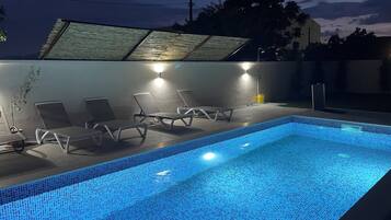 Piscine extérieure