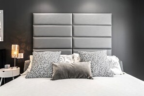 3 Schlafzimmer, Schreibtisch, Bügeleisen/Bügelbrett, kostenloses WLAN