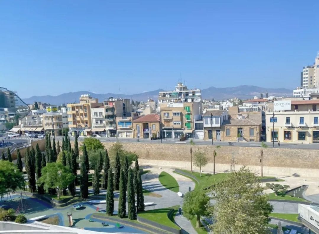 Facciata della struttura