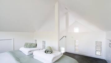 1 bedroom, Internet, bed sheets