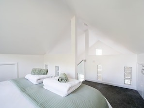1 bedroom, internet, bed sheets