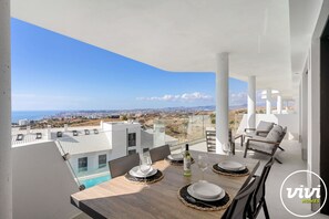 Outdoor dining - Rosario Mágico | Sea view - pool - terrace (Fuengirola)