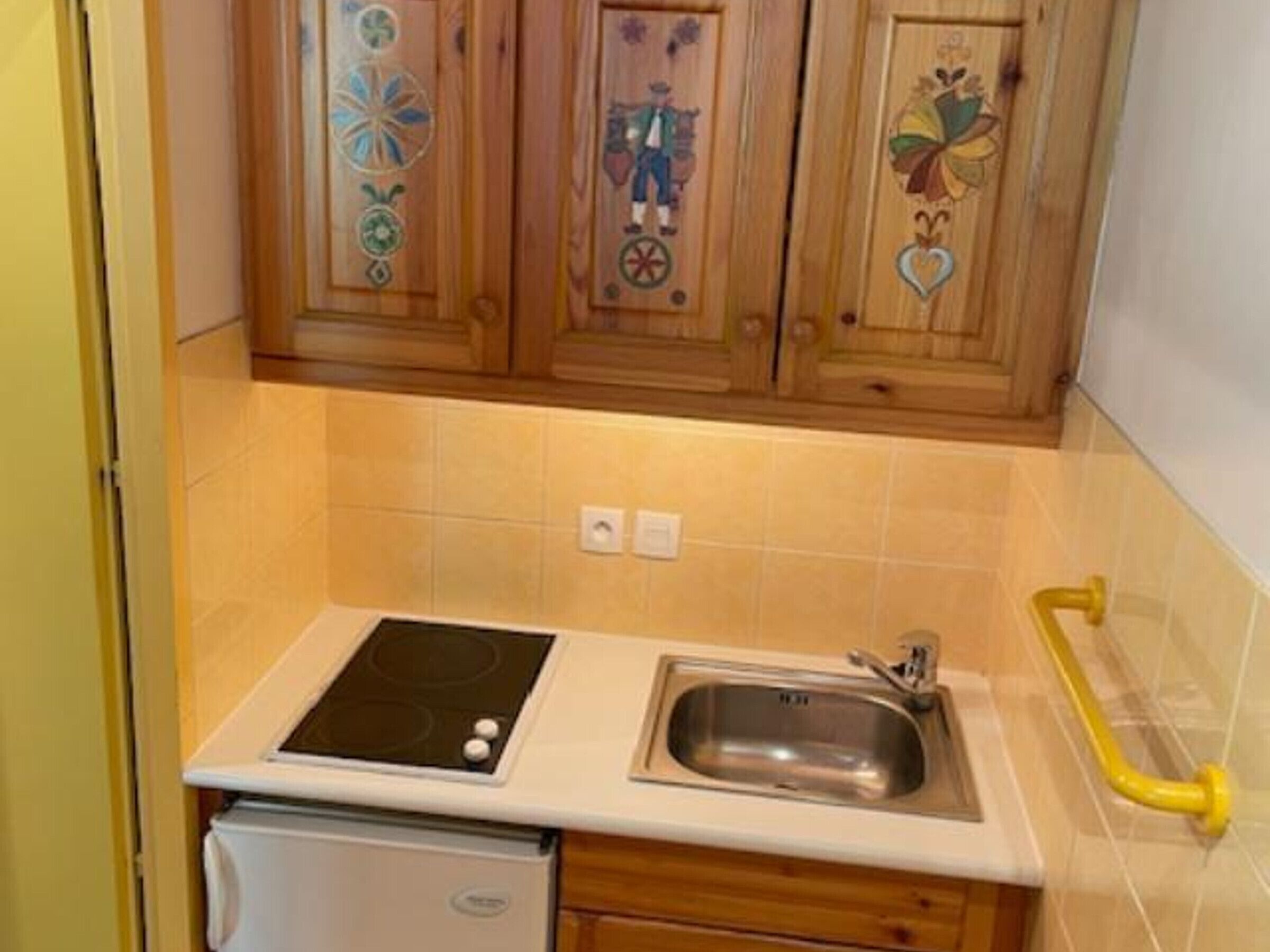 Refrigerador, microondas y lavavajillas 