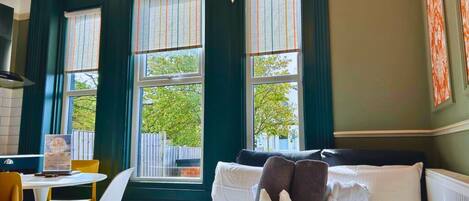 1 camera, ferro/asse da stiro, Wi-Fi, lenzuola