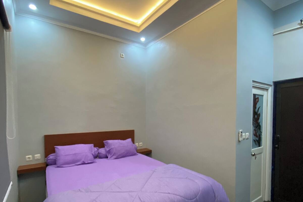 Standard Double Room, Mountain View | Desk, laptop workspace, free WiFi