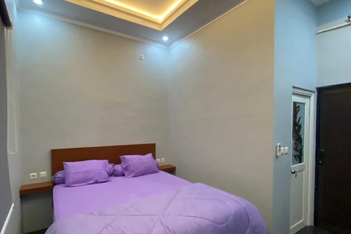 Standard Double Room, Mountain View | Desk, laptop workspace, WiFi (free)