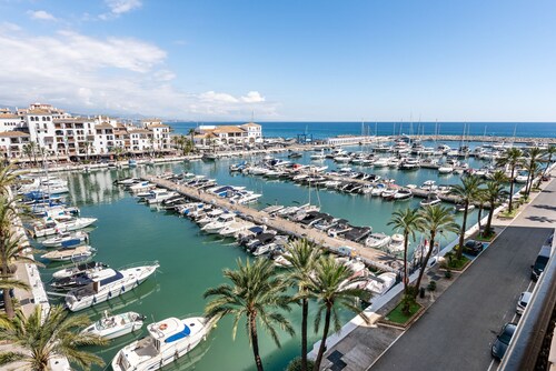 Marina Real Port View 2457