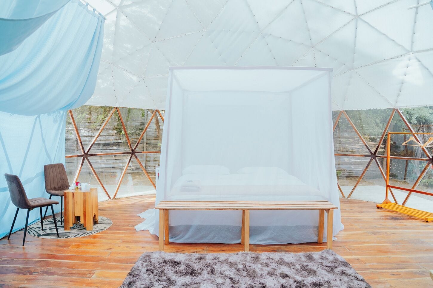 Dobbelt- eller tomannsrom – design, terrasse, hageutsikt | Wi-fi (inkludert)