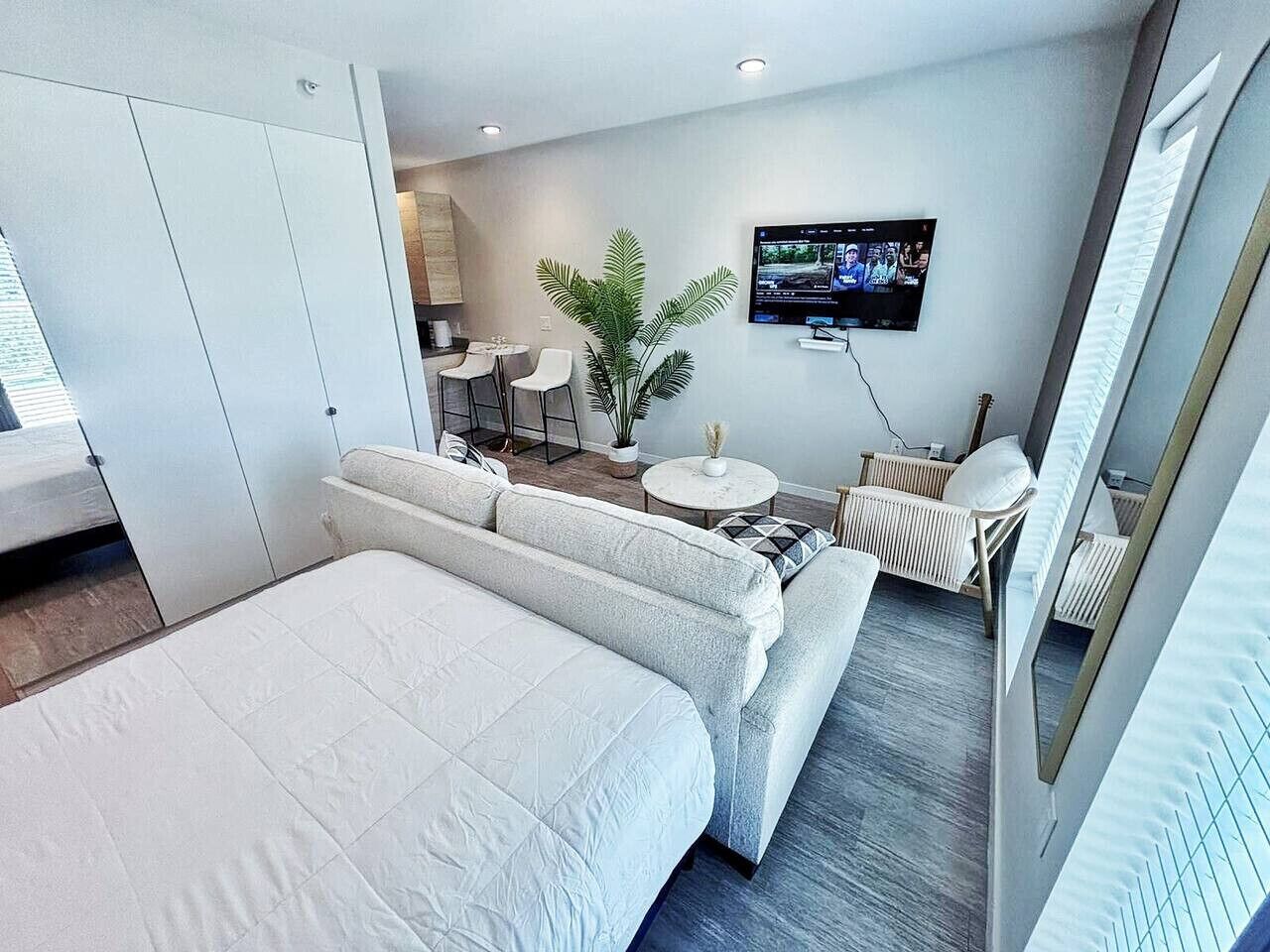 1 bedroom, WiFi, bed sheets