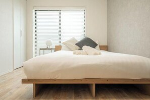 Room - REPOS tsuruhashi-3 bedrooms, up to 8 people, 6 minutes walk to Tsuruhashi Station (Osaka)