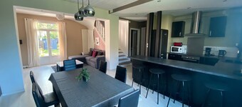 Maison d'Hôtes 'Maison Maurice' avec Terrasse Privée, Jardin Privé et Wi-Fi