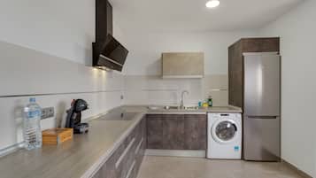 Fridge, microwave, coffee/tea maker
