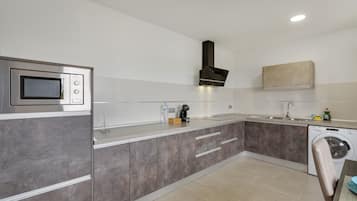 Frigorifero, microonde, macchina per tè/caffè