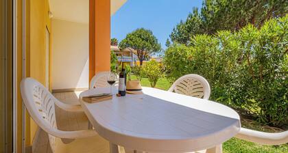 Pool & Beach in Encosta São José