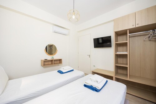 Villa Pinelopi Tria - Two Bedroom Villa, Sleeps 5