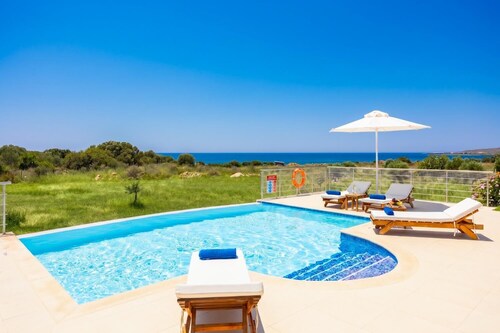 Villa Pinelopi Tria - Two Bedroom Villa, Sleeps 5