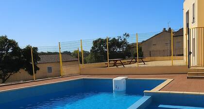 Les Capucins CitĂ© MĂ©diĂ©vale Ă 15 min â Piscine & Parking PrivĂ©