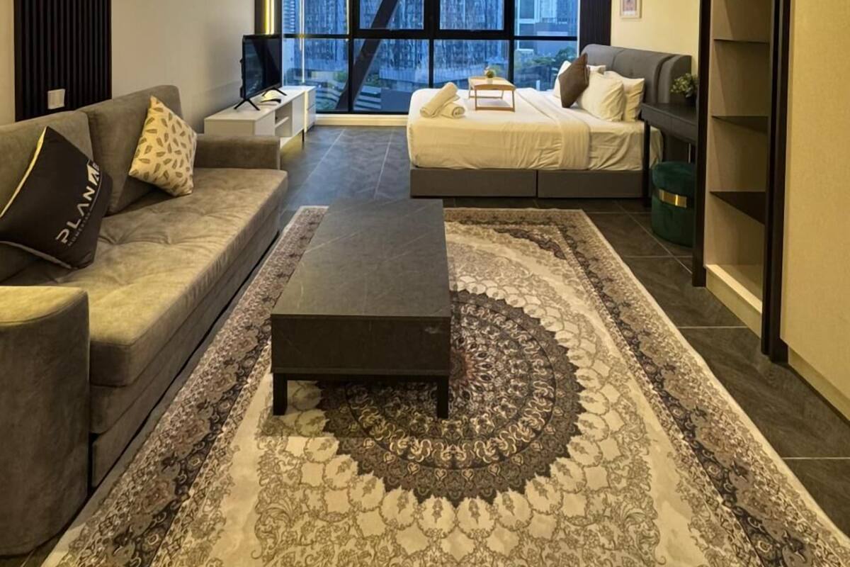 Luxury Studio, City View