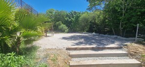 Enceinte de lâhĂ©bergement