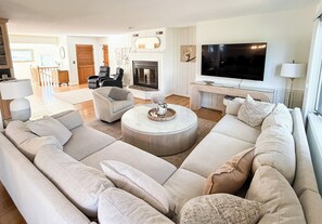 Televisión, libros, impresora