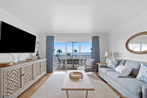 Beautiful Beach Front 1 Bedroom At South Seas!