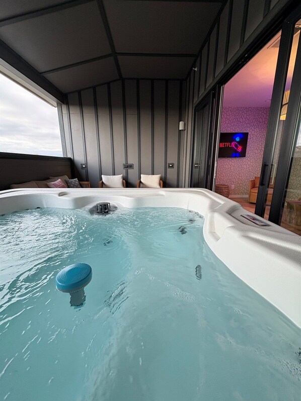 Tina de hidromasaje interior