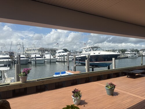 Relaxing Coastal Retreat in Cape May! Condo #2