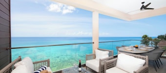SeaDreams 6: Ocean Condos w/Pool. Jacuzzi & Rooftop Patio; Stay a Week for Less!