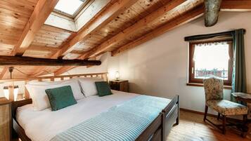 1 chambre, fer et planche Ă  repasser, Wi-Fi gratuit, draps fournis