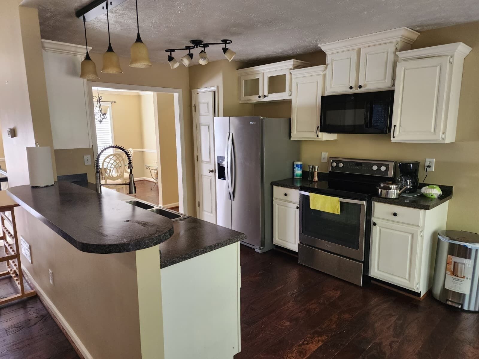 Mikroaaltouuni, uuni, astianpesukone