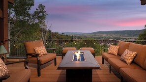 Terrace/patio - Prime Location + Hot Tub + Views - Valley View Retreat (Steamboat Springs)