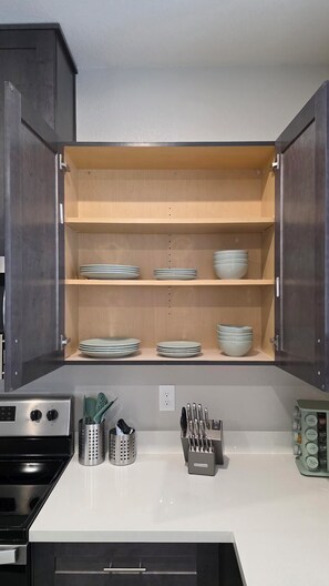 Microwave, oven, stovetop, dishwasher