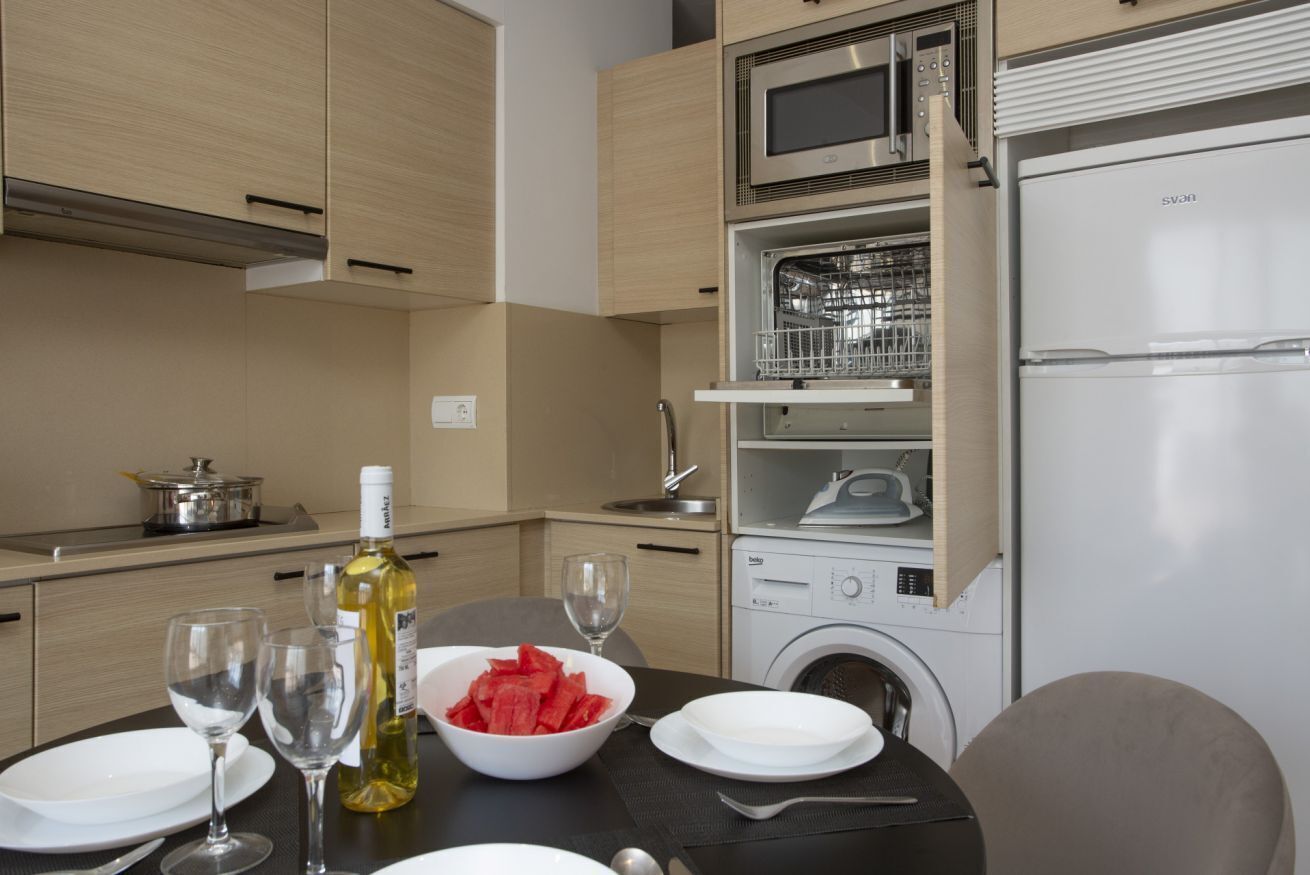 Fridge, microwave, dishwasher, toaster