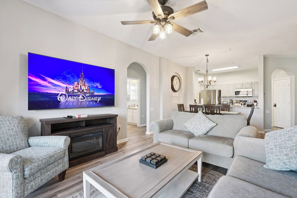 Smart TV, chimenea y videojuegos 