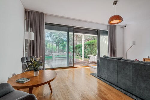 Maison de vacances 'Casa Tróia' avec jardin privé, Wi-Fi et climatisation