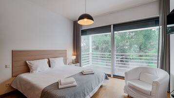 2 slaapkamers, een strijkplank/strijkijzer, wifi, beddengoed