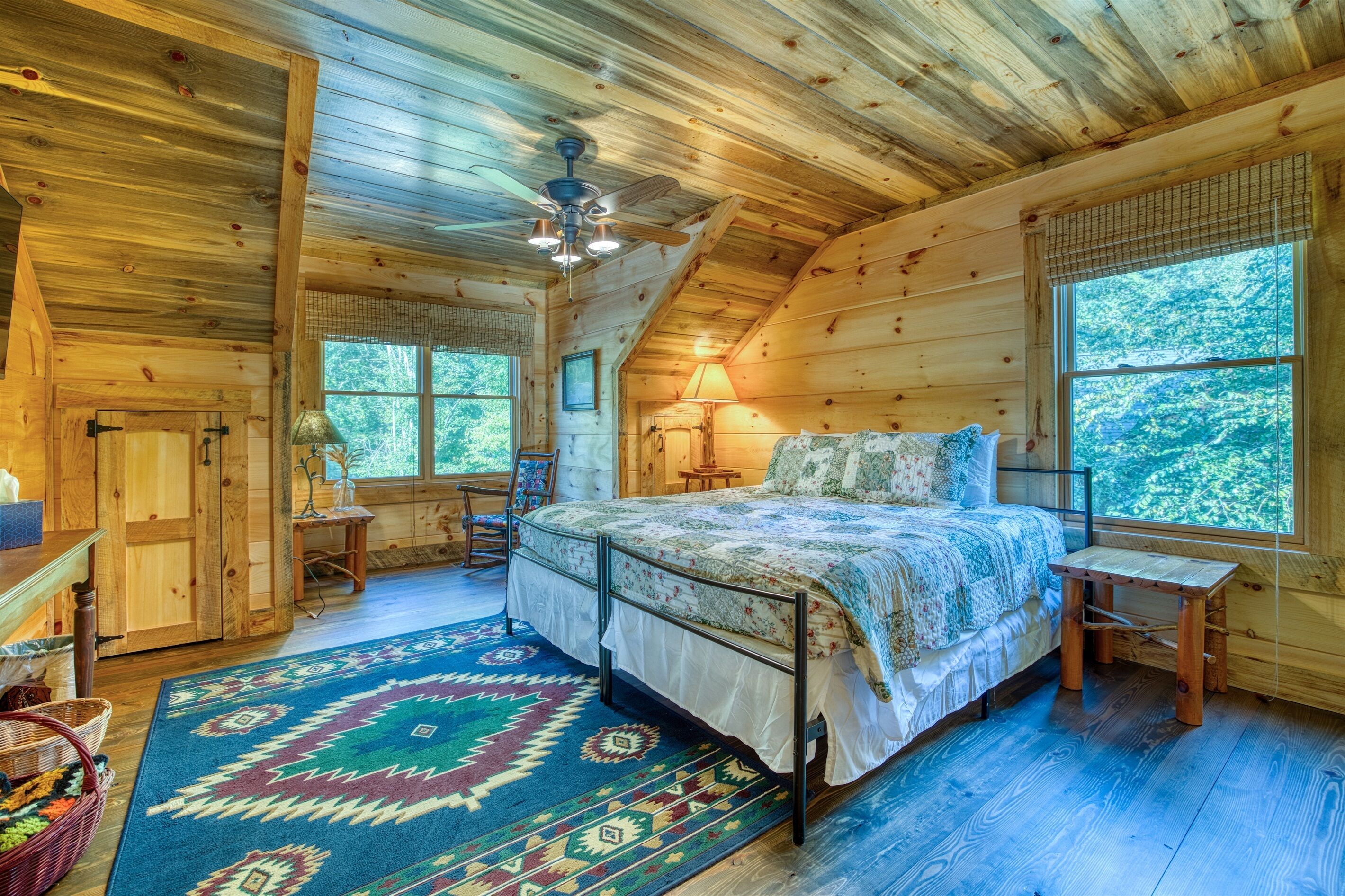 3 bedrooms, free WiFi, bed sheets