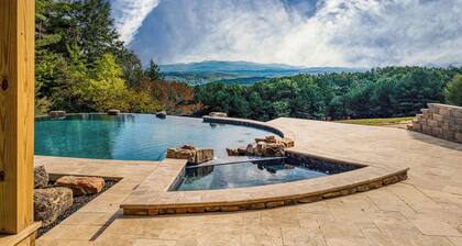 Heated Pool, Spa, Theater & Mountain Views – Sleeps 20