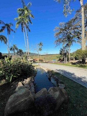 Property grounds - Casa de Campo Alto Padrão - Hospedar com Propósito (Florianópolis)