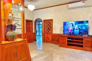 Interior - Golf Standalone Pool Villa (Pattaya)