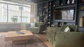 Coin salon dans le hall