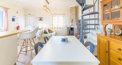 Casa do Mocho, Almograve – Spacious Beach House Near the Sea