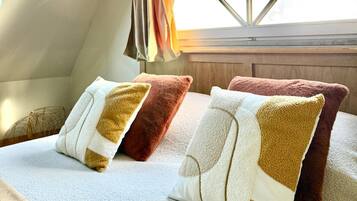 3 chambres, fer et planche à repasser, draps fournis