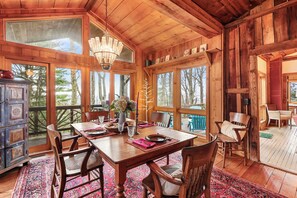 Dining - Azalea Hill (Boone)