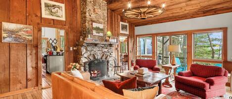 Televisie en een open haard