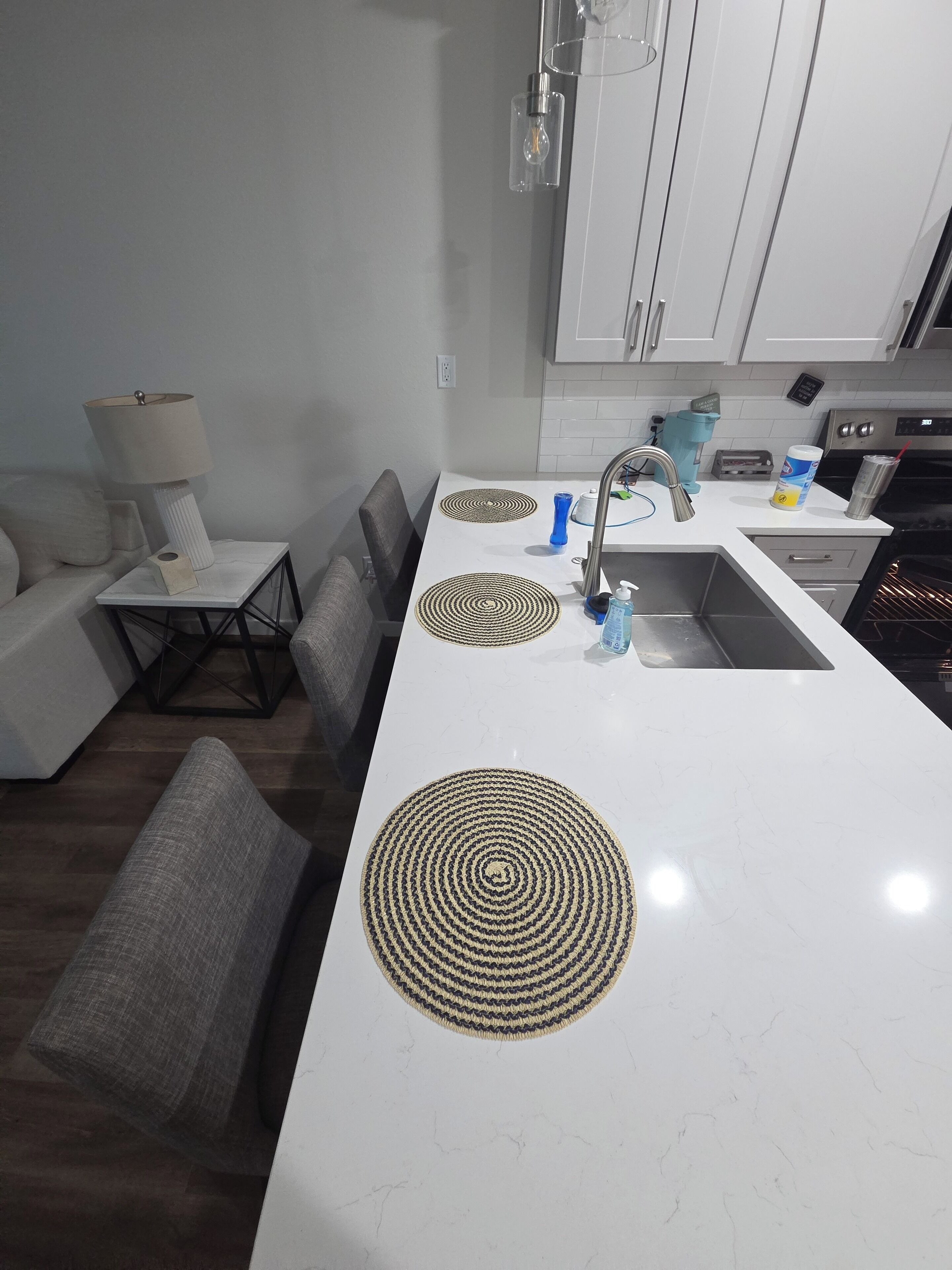 冰箱、微波炉、烤箱、炉灶