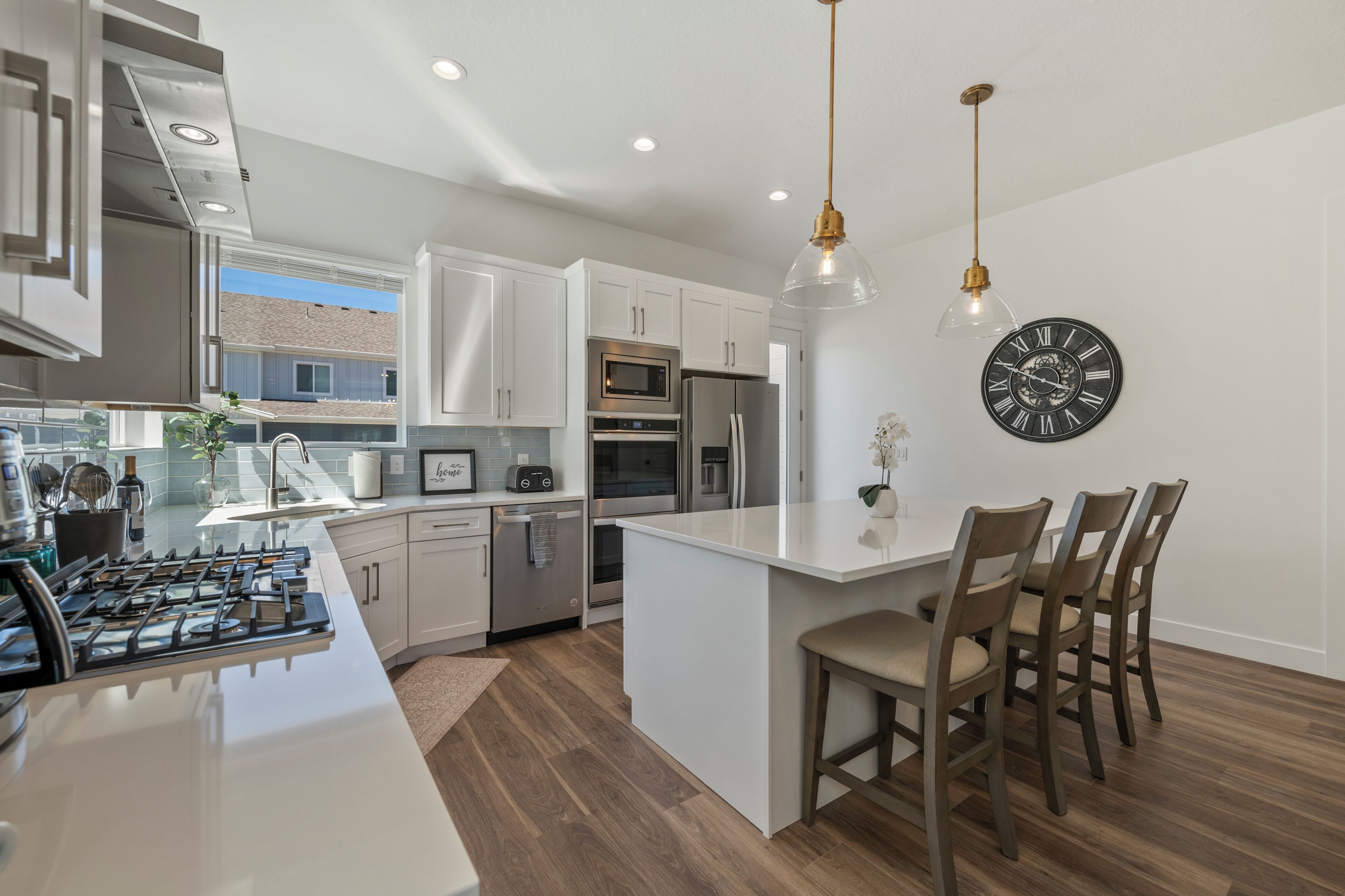Microwave, oven, stovetop, dishwasher