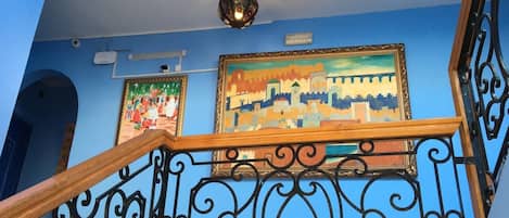 Klassieke studio, balkon, uitzicht op stad | Individueel gedecoreerd, geluiddichte muren, gratis wifi