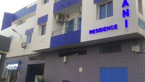 Gambar tidak terklasifikasi, 2 dari 22, tombol
