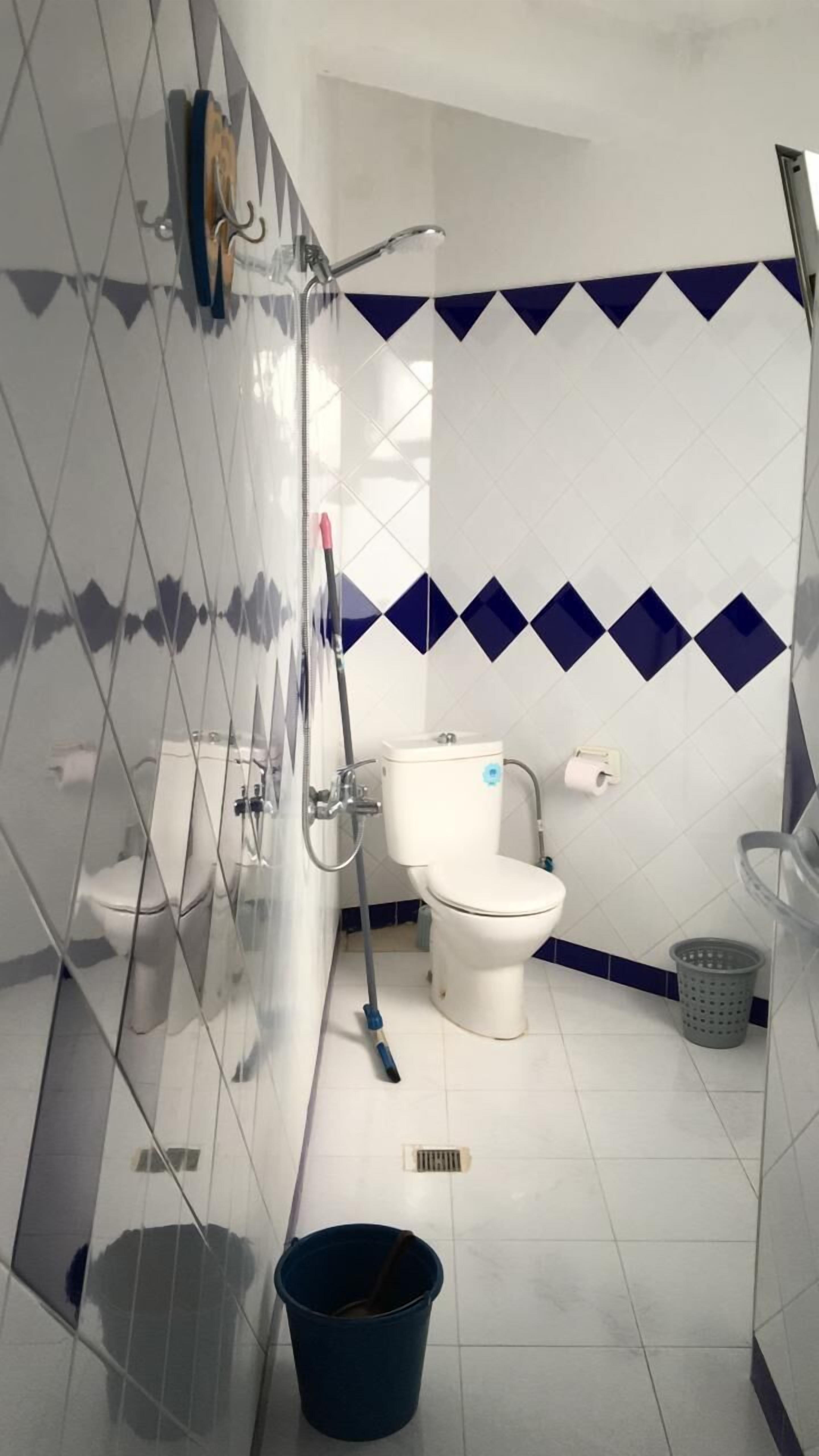 Decoración personalizada, sistema de insonorización y wifi gratis 